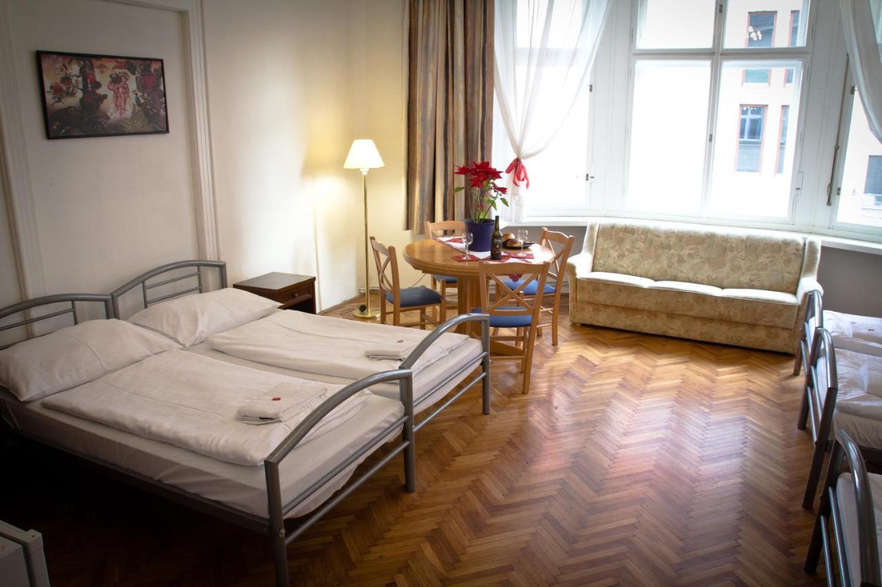 Happy For Friends Apartamento Praga